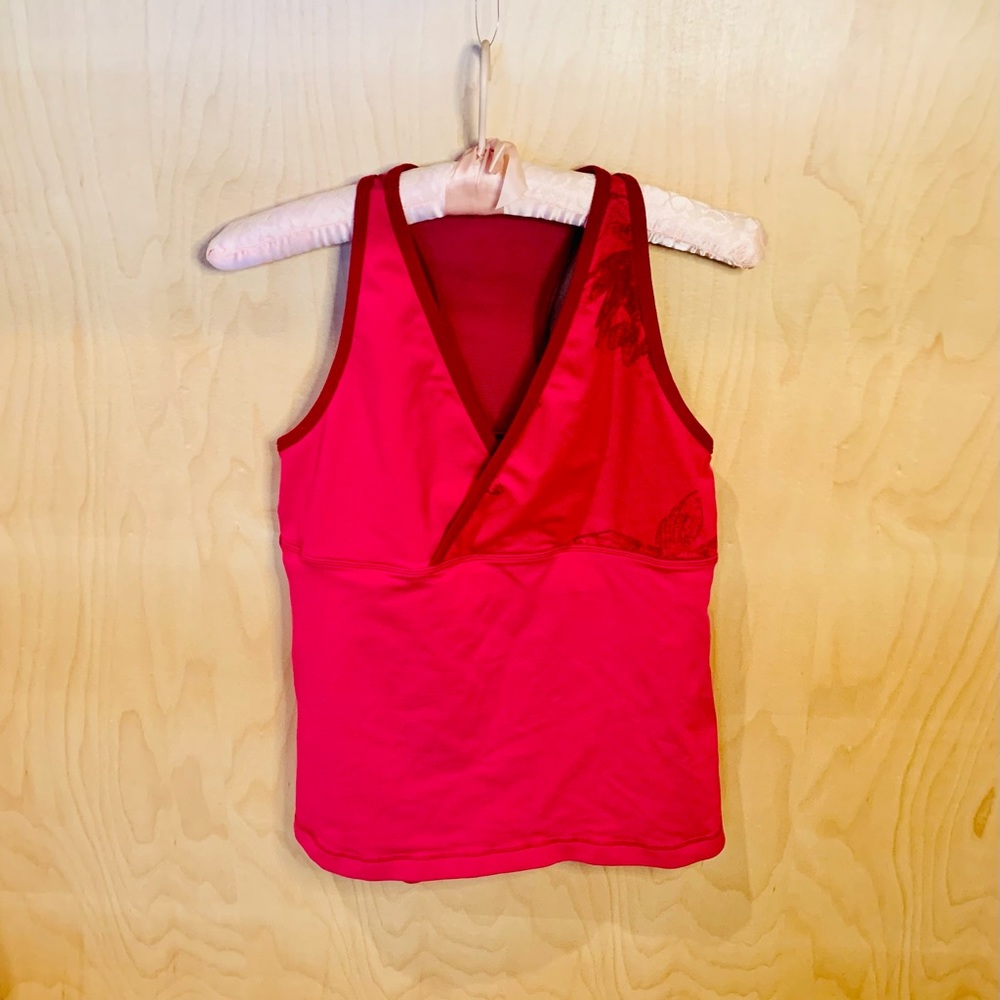 Lululemon breathable racerback tank with printed crossover top.